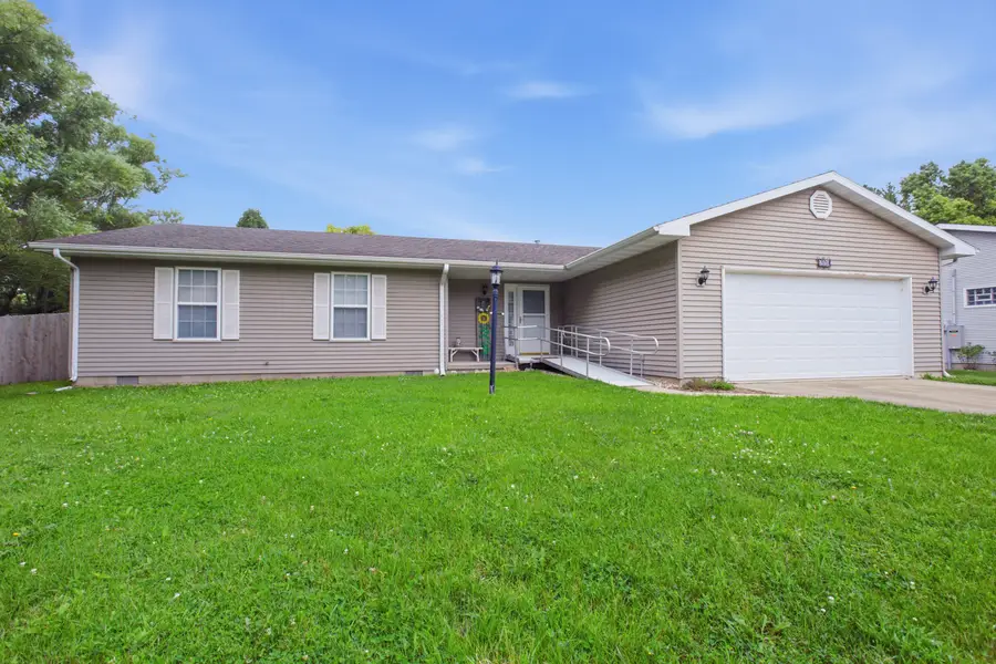 203 Ira Street, Urbana, IL 61802 - #2