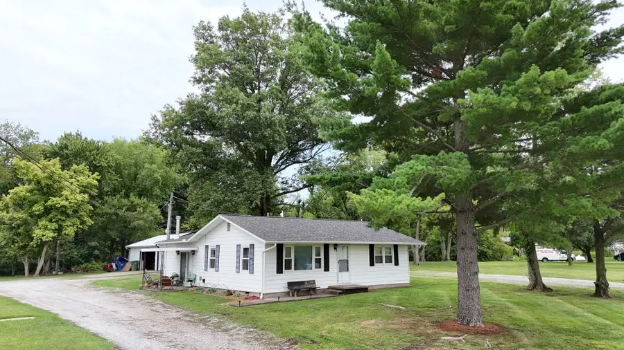8364 Stuyvesant Street, Benton, IL 62812 - #2