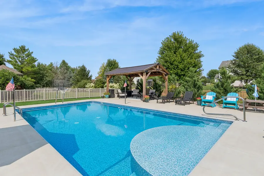 711 Jorstad Drive, North Aurora, IL 60542 - #2