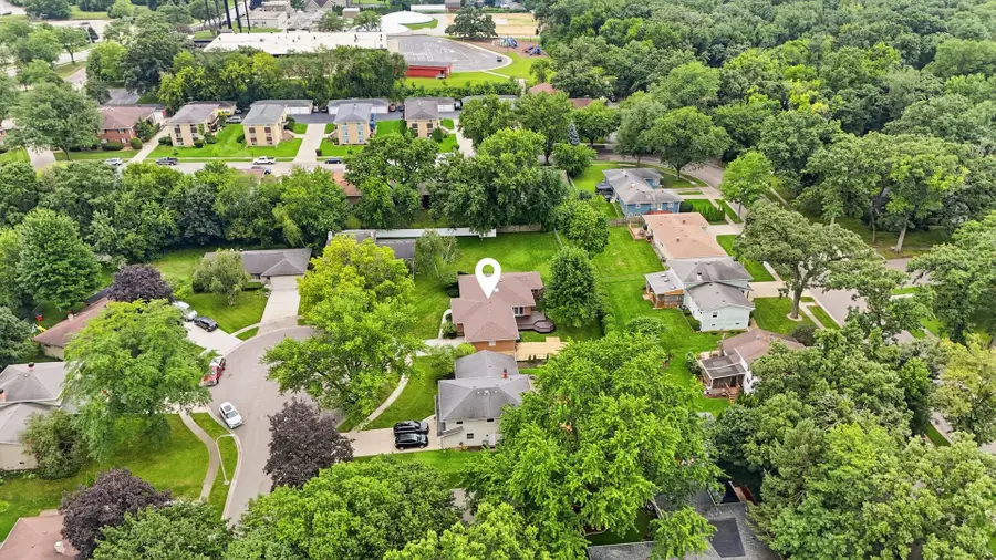 2141 Country Knoll Court, Elgin, IL 60123 - #2