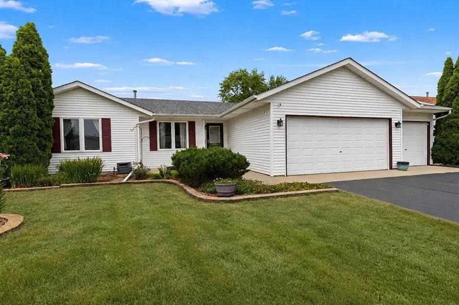 651 Purple Sage Drive, Roscoe, IL 61073 - #2