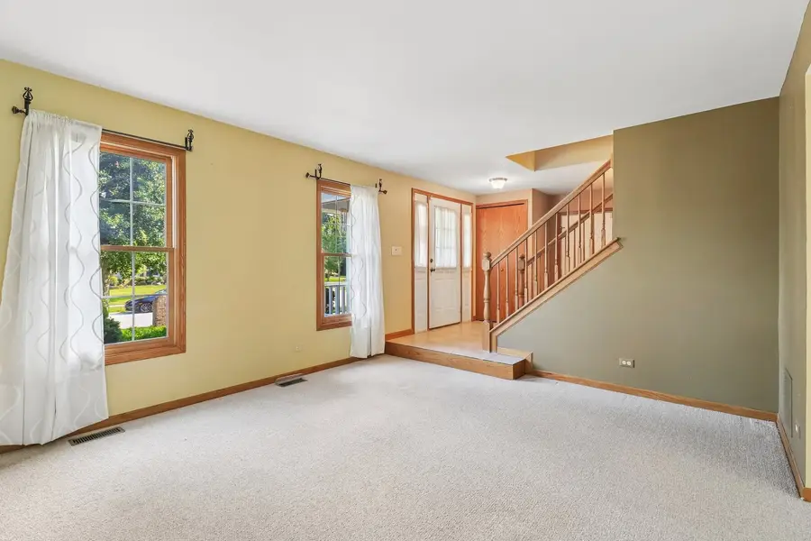 322 Chesapeake Lane, Bloomingdale, IL 60108 - #2