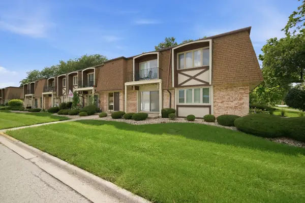 12720 Carriage Lane #F1, Crestwood, IL 60418