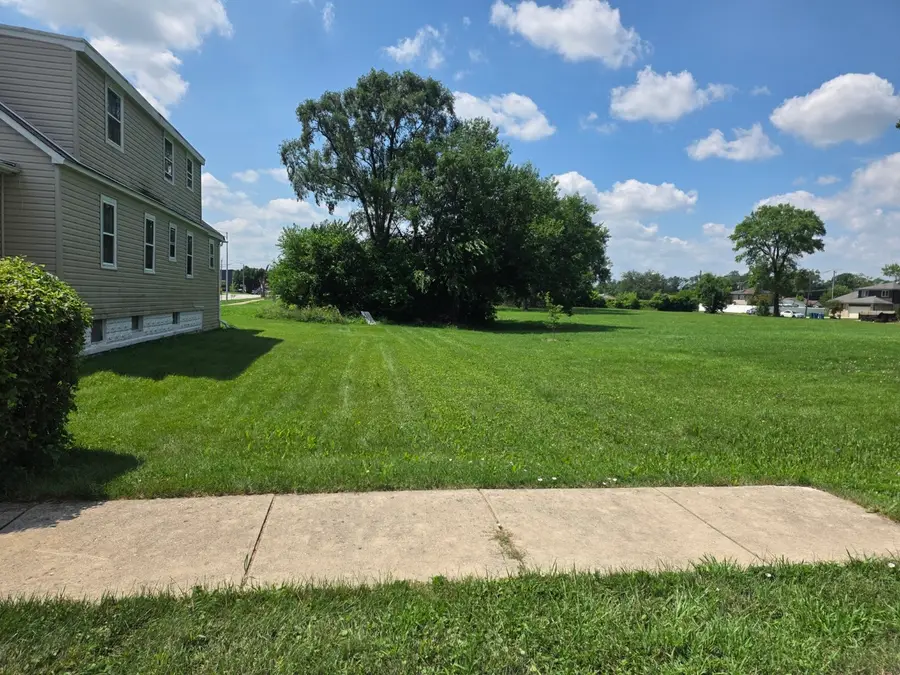 15144 9th Avenue, Phoenix, IL 60426 - #2