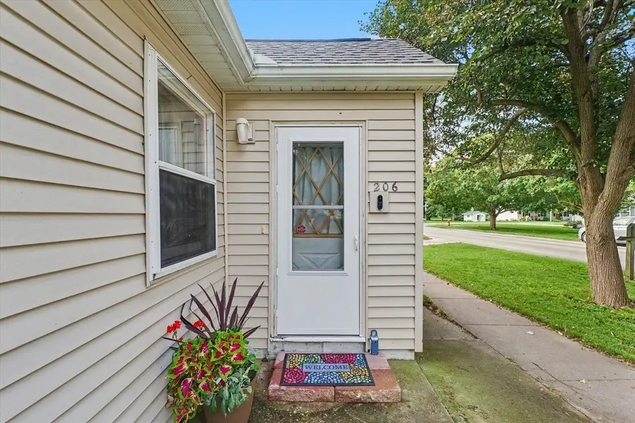 206 S Main Street, Saint Joseph, IL 61873 - #3