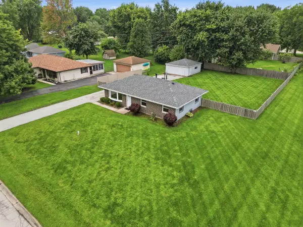 16306 S Ellna Court, Plainfield, IL 60586