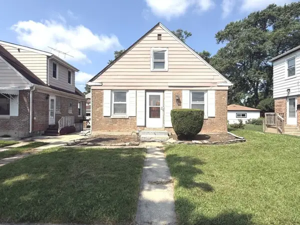 744 Gardner Road, Westchester, IL 60154