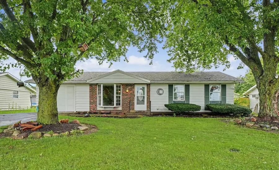 926 S 6th Avenue, Hoopeston, IL 60942 - #3