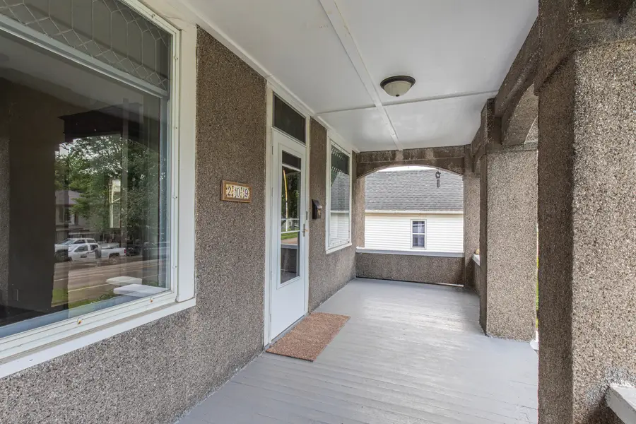209 W Dakota Street, Spring Valley, IL 61362 - #3
