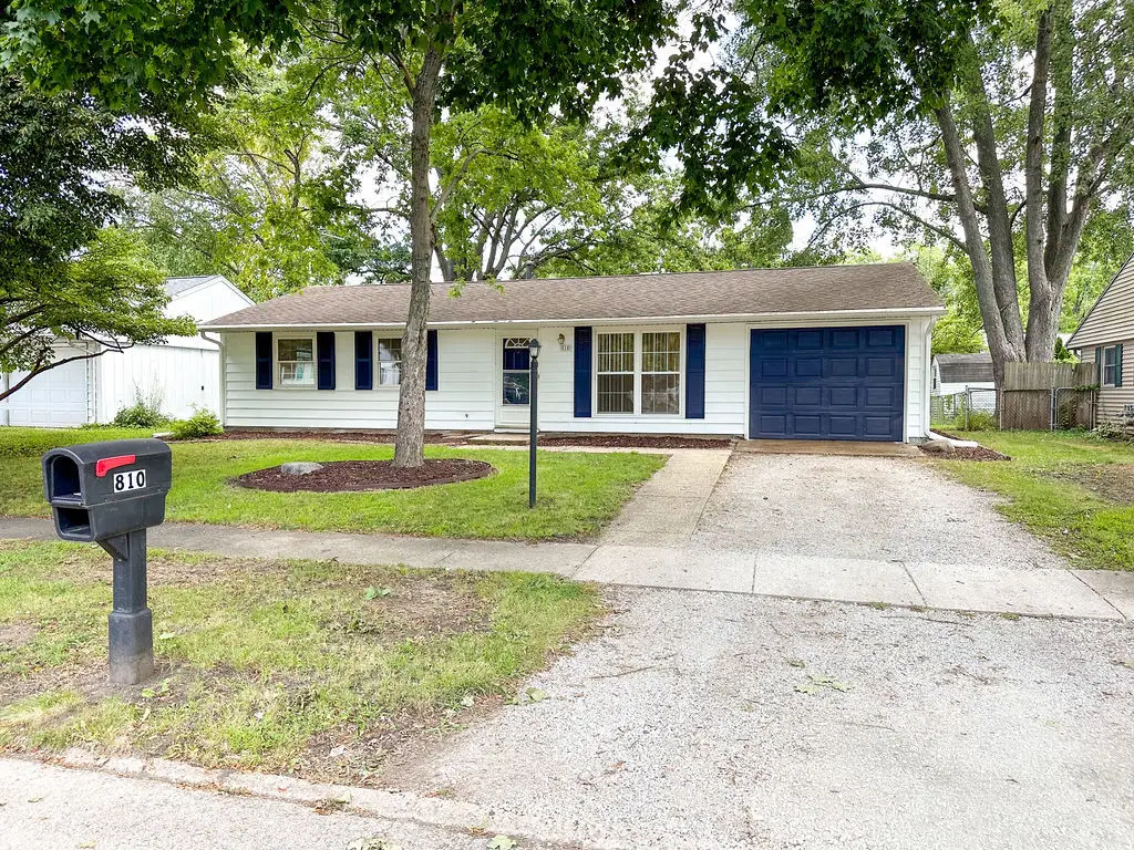 810 Fairoaks Drive, Champaign, IL 61821 - #1