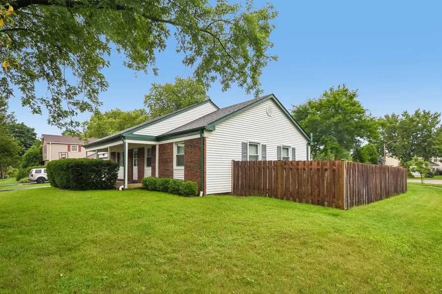 930 Dorncliff Lane, Buffalo Grove, IL 60089 - #3