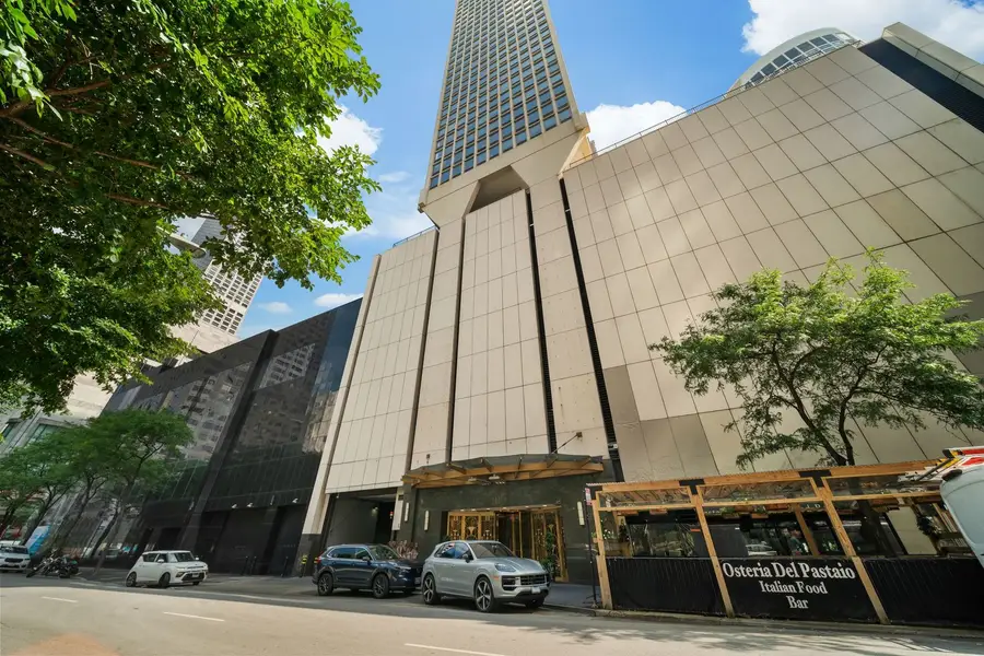 111 E Chestnut Street #30G, Chicago, IL 60611 - #2