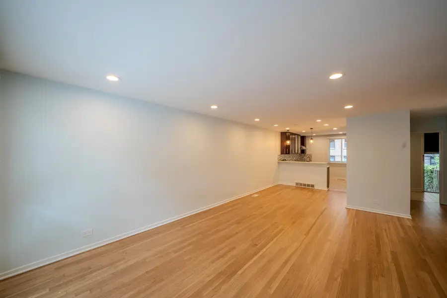 934 E 55th Street, Chicago, IL 60615 - #2