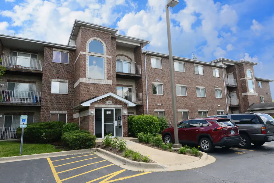 881 N Swift Road #306, Addison, IL 60101 - #2