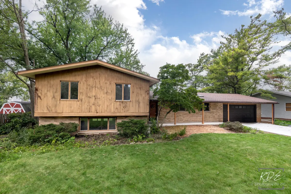 3S664 Delles Road, Naperville, IL 60563 - #1