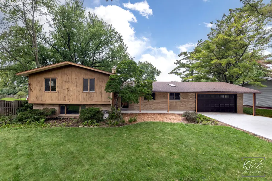 3S664 Delles Road, Naperville, IL 60563 - #2
