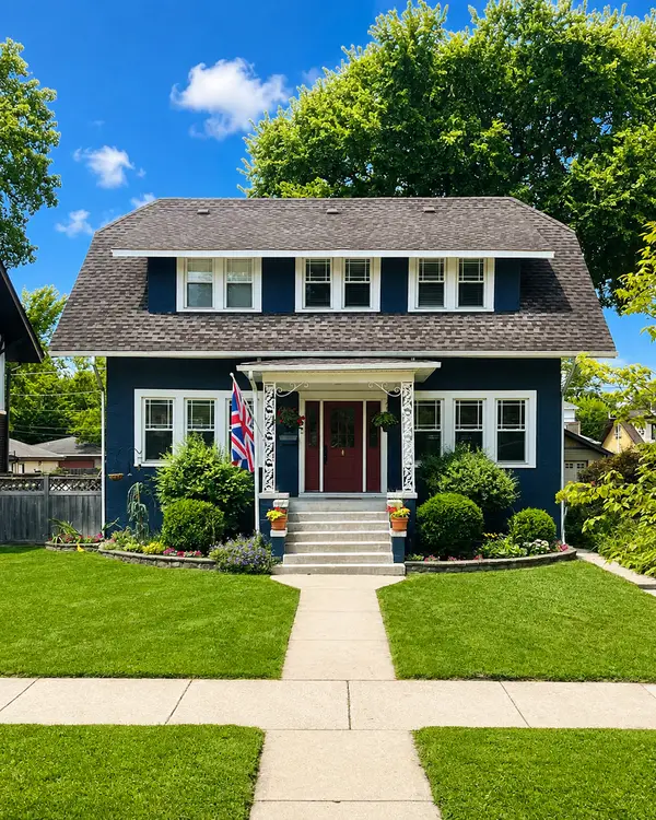 3220 Wisconsin Avenue, Berwyn, IL 60402