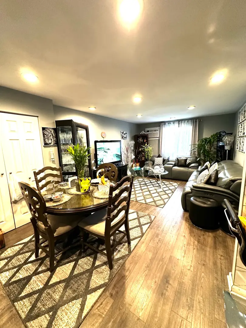 105 W Elk Trail #105, Carol Stream, IL 60188 - #3