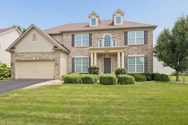 12237 Winterberry Lane, Plainfield, IL 60585