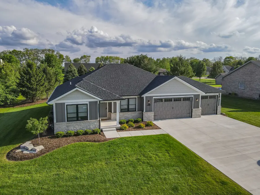 3172 Sun Valley Drive, Kankakee, IL 60901 - #3