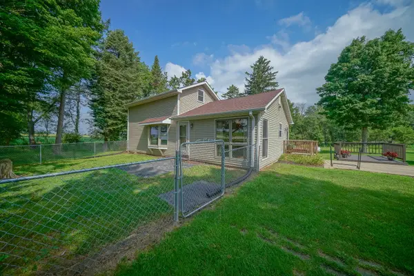 13855 W State Road, Pecatonica, IL 61063