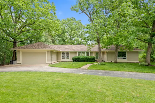1355 Woodland Lane, Riverwoods, IL 60015