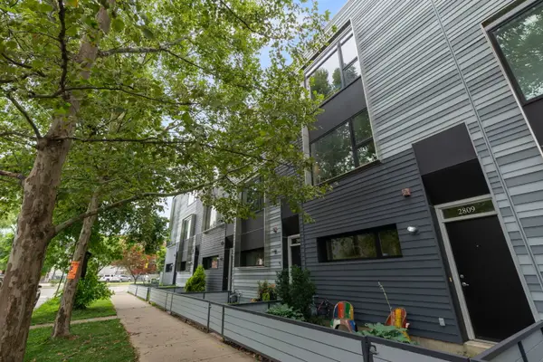 2809 W Shakespeare Avenue, Chicago, IL 60647