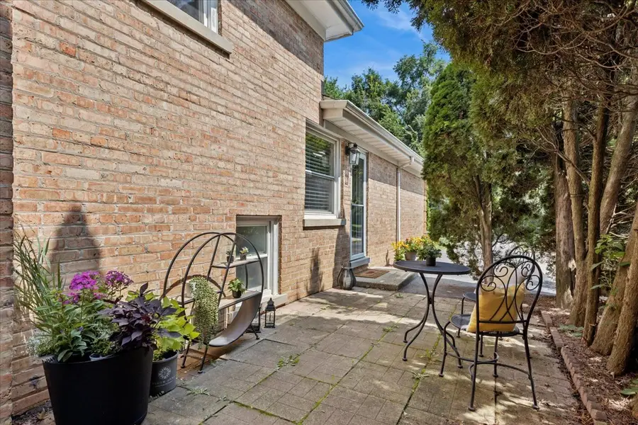 552 Burton Avenue, Highland Park, IL 60035 - #2