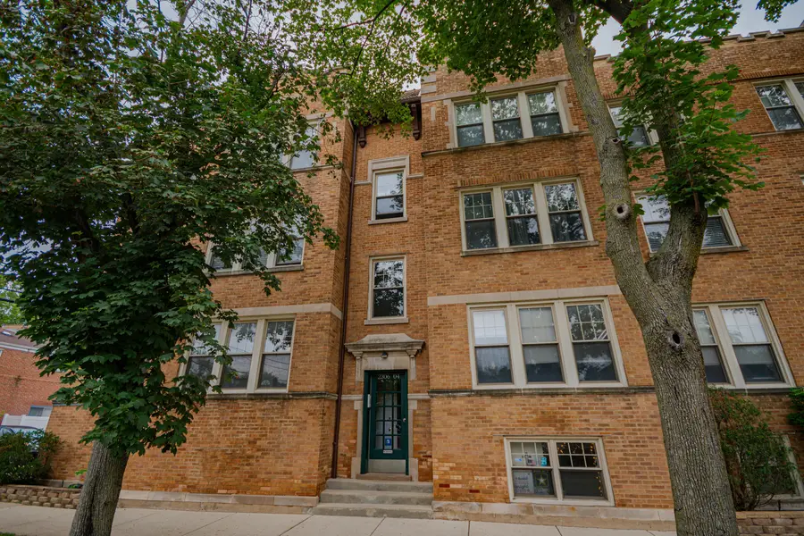 2306 W Jarvis Street #1, Chicago, IL 60645 - #2