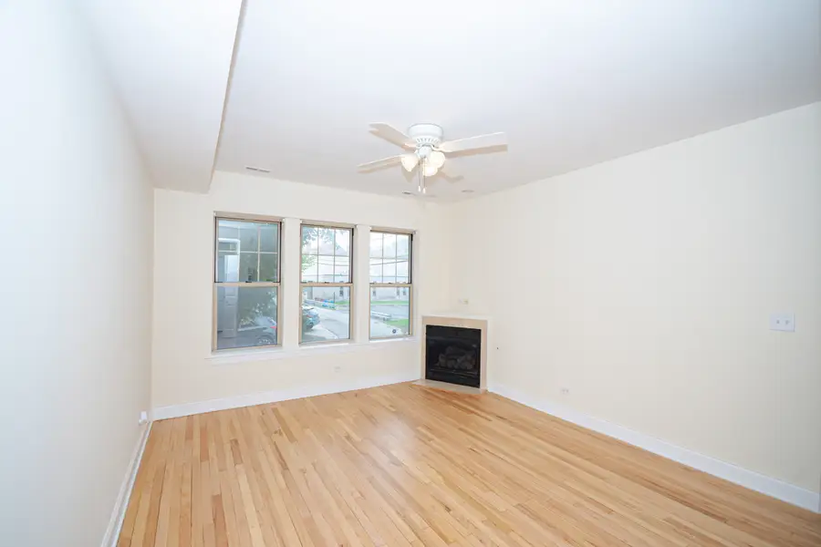 2306 W Jarvis Street #1, Chicago, IL 60645 - #3