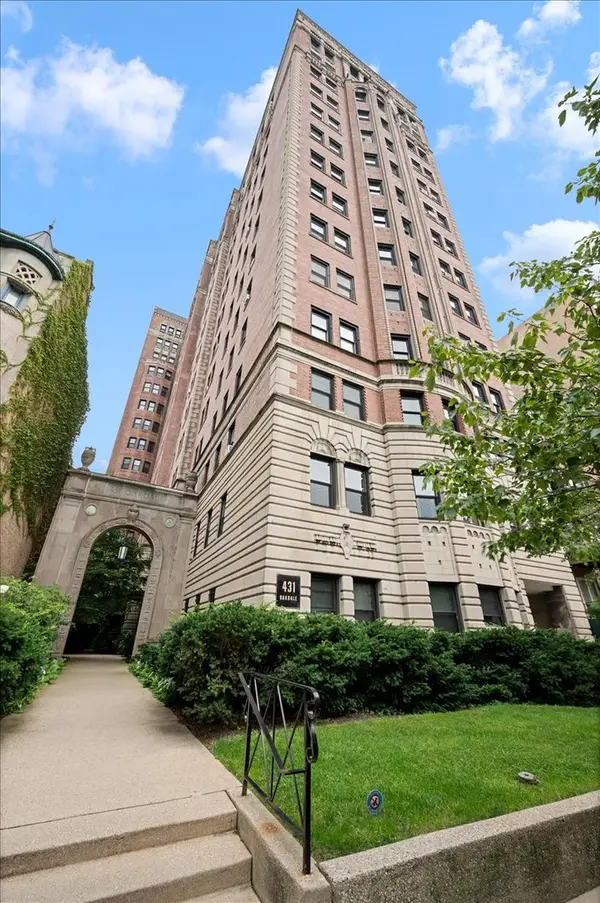431 W Oakdale Avenue #14A, Chicago, IL 60657