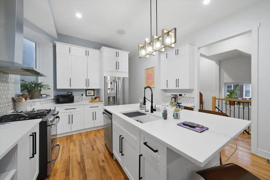 2825 W Walnut Street, Chicago, IL 60612 - #3