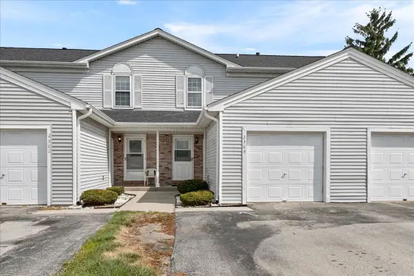 238 N Walnut Street #B, Bensenville, IL 60106