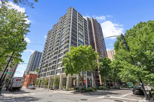 Address Withheld By Seller, Chicago, IL 60610