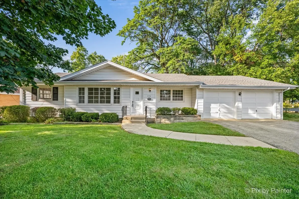 206 E Woodworth Place, Roselle, IL 60172 - #1