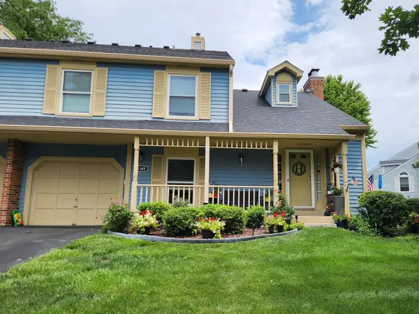 1349 Queensgreen Circle, Naperville, IL 60563