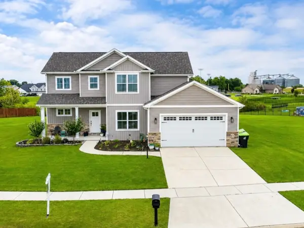 520 Prairie Meadows Drive, Heyworth, IL 61745