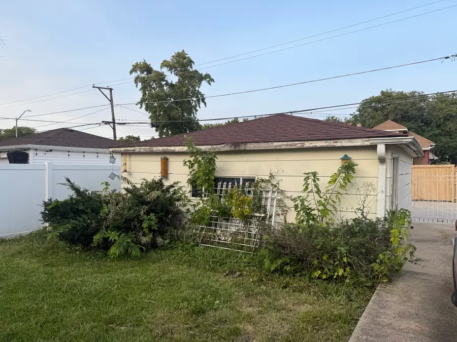 2003 S 20th Avenue, Broadview, IL 60155 - #3