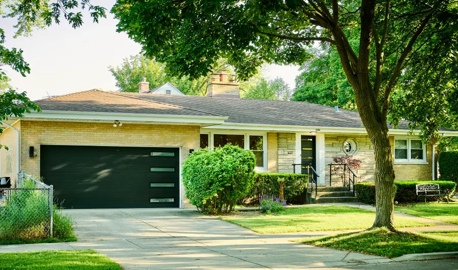 4555 Cleveland Street, Skokie, IL 60076 - #2