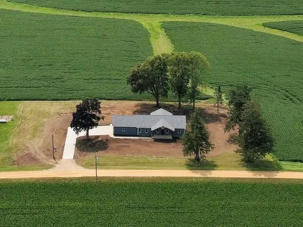 16797 W Barclay Road, Polo, IL 61064
