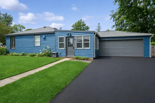 648 E Rockland Road, Libertyville, IL 60048