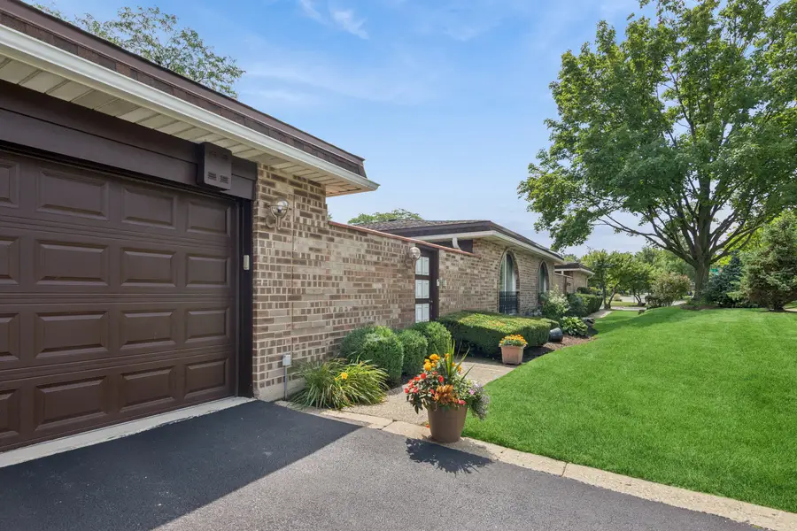 2417 Salceda Drive, Northbrook, IL 60062 - #2
