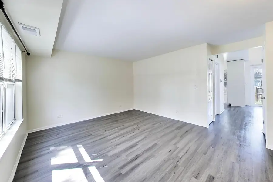 1227 Huntington Drive, Mundelein, IL 60060 - #2