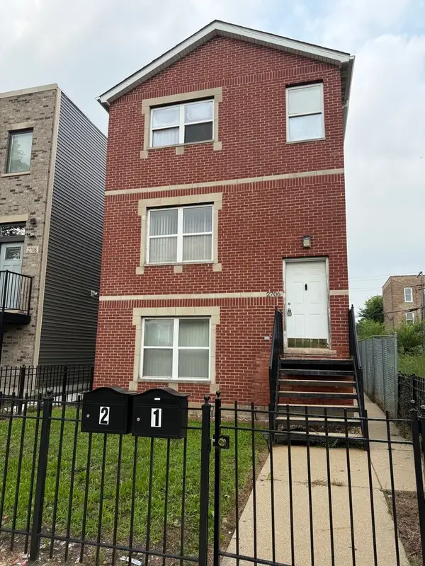 2706 W Jackson Boulevard, Chicago, IL 60612