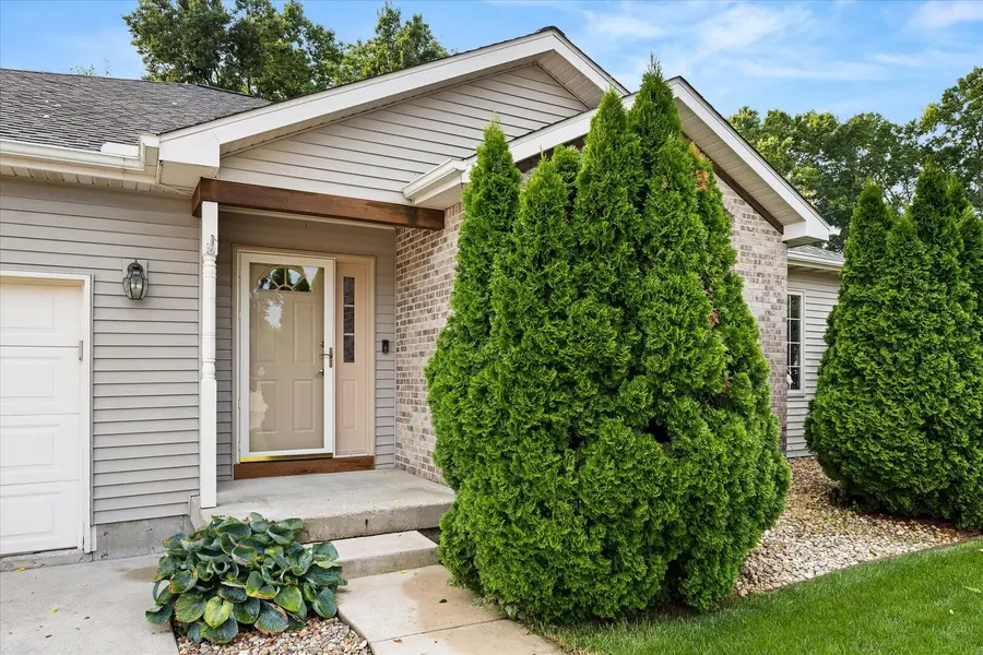 635 Magnolia Lane, Ottawa, IL 61350 - #2