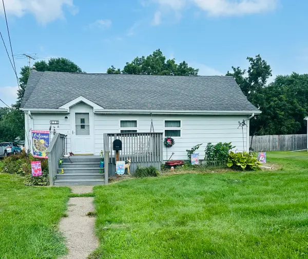 410 N Main Street, Cambridge, IL 61238