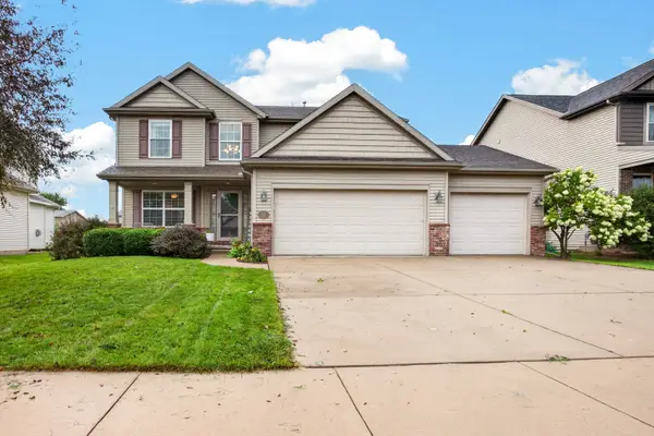 1310 Longford Lane, Bloomington, IL 61704