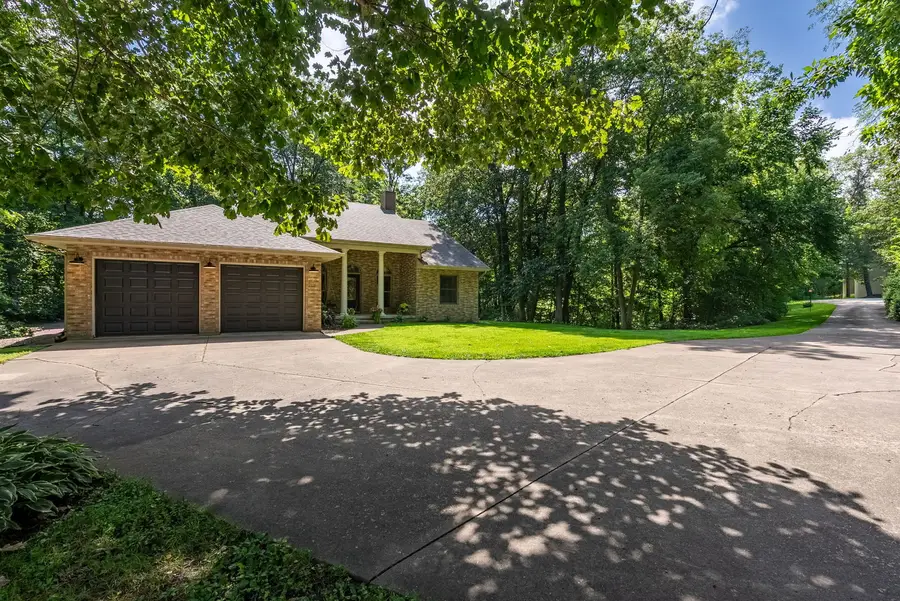 2247 Bentwood Drive, Muscatine, IA 52761 - #3