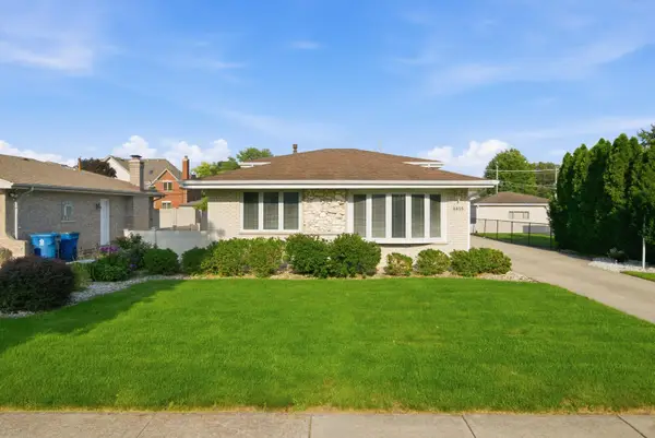 8455 Newland Avenue, Burbank, IL 60459