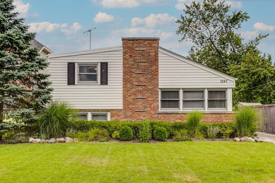 1243 Ridge Road, Highland Park, IL 60035 - #2
